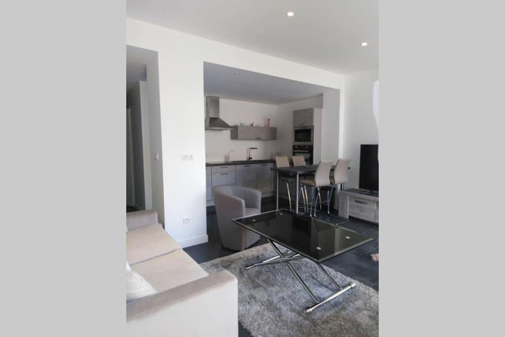 Moneghetti Apartment โบโซเลย ภายนอก รูปภาพ