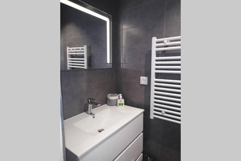 Moneghetti Apartment โบโซเลย ภายนอก รูปภาพ