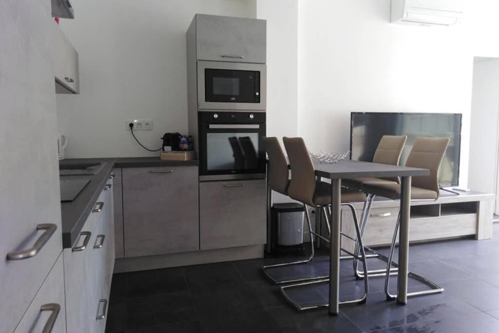 Moneghetti Apartment โบโซเลย ภายนอก รูปภาพ